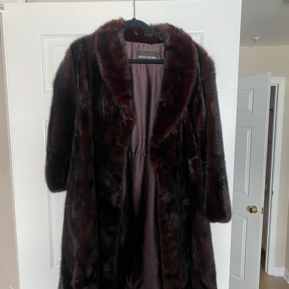 Ransohoffs Vintage Mink Fur Coat - Est. Retail $1,500